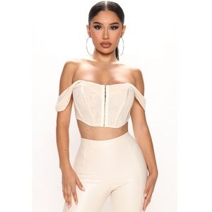 Cream off the shoulder corset blouse top NEW size small ( Fashion Nova)